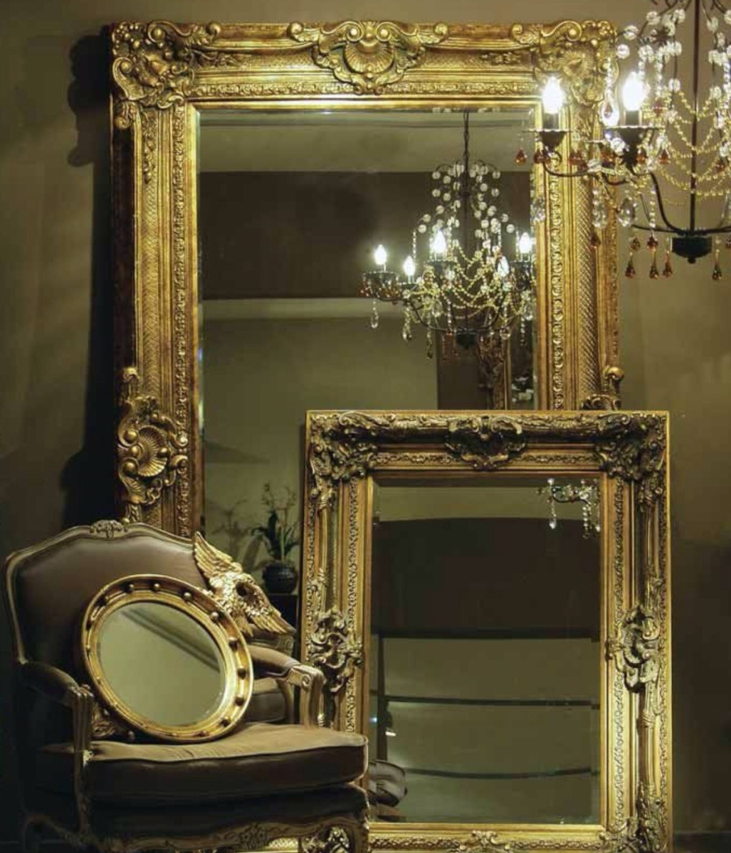 Старинное зеркало. Антикварное зеркало с подсветкой. Зеркало из бронзы. Зеркало Magic Mirror.